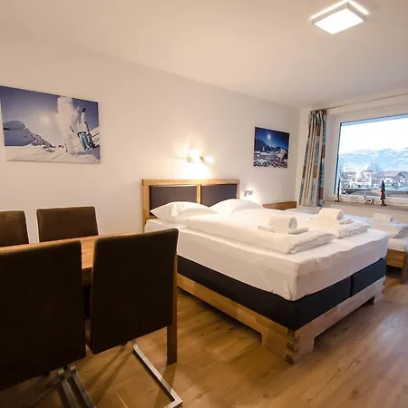 Deluxe Studio Kaprun By All In One Apartments Room photo